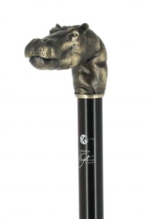 aged-bronze-hippopotamus-handle-on-carbon-macassar-veneer (1)